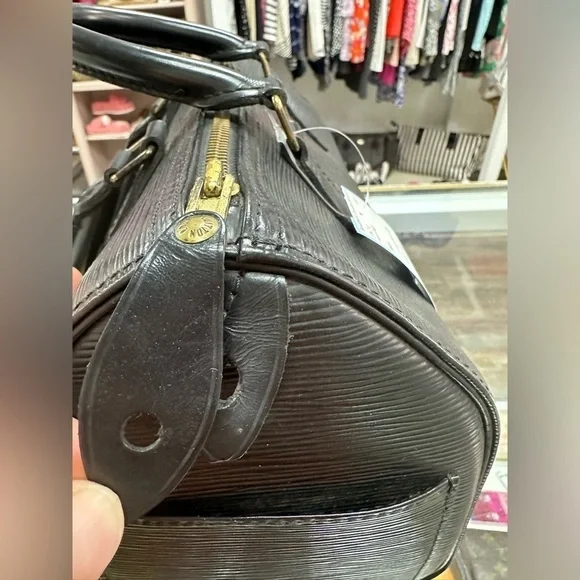 Louis Vuitton Epi Black Speedy 25 Leather Top Handle Bag - Picture 7 of 8